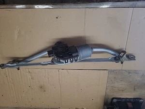 Wischermotor Scheibenwischermotor vorne VW Passat 3BG 0390241528 3B1955113D - Bild 1 von 8
