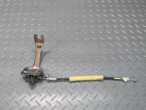 Lexus UZZ30L SC300 SC400 1992 pestillo de bloqueo de guantera con montaje de cable de liberación OEM - Imagen 1 de 12