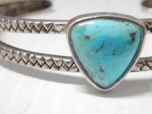 VINTAGE MID CENTURY NAVAJO INDIAN STERLING SILVER TURQUOISE BRACELET - Picture 1 of 5