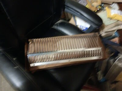 Oldsmobile Cutlass 1962/F85 rejilla derecha 1/2 584050 nuevo de lote Foto 1 de 3