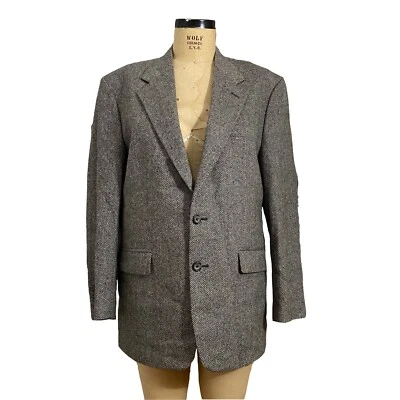 Lord & Taylor men's grey herringbone lambswool blazer sz 40R - Image 1 of 4