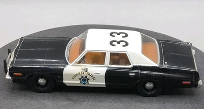 Corgi escala 1/43 US06005 - Dodge Monaco Police California H/Patrol - negro/blanco Foto 1 de 4
