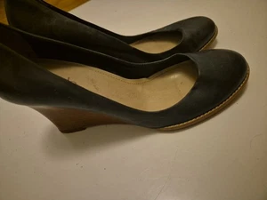 Faith Damen-Pumps grün Leder Keilabsatz Größe UK 6 EU 39 2006 gestapelter Absatz - Bild 1 von 9