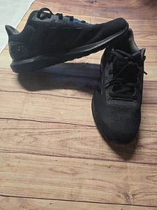 Size 11- adidas Cosmic 2 SL Black - Picture 1 of 6