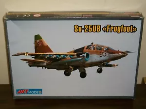 Art Model 1/72 Scale Su-25UB "Frogfoot" - Picture 1 of 1