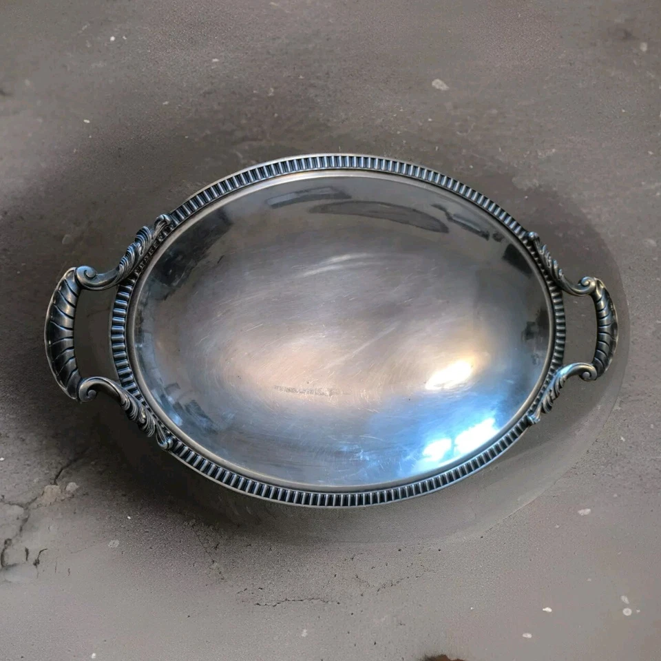 Bouillet Bourdelle plat en métal argenté modèle godronné acanthe pieds coquilles - Photo 1/4