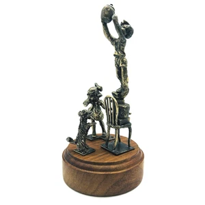 Vintage 1970 Dan Levin Bronzeskulptur - Junge, Mädchen & Hund greifen Keksdose 6,5 Zoll - Bild 1 von 9