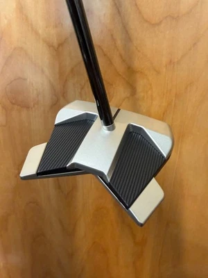 NEW Scotty Cameron Phantom 11R OC Low Torque 2025 35" - Image 1 of 4