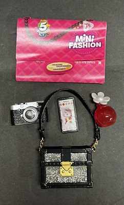 ZURU - Mini Marcas - Mini Moda - Cartera Cuadrada Negra/Plateada y Accesorios Foto 1 de 3