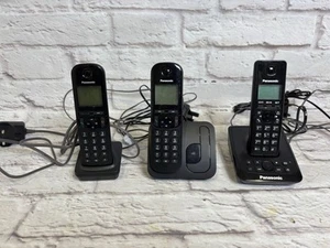 Téléphones fixes Panasonic KX-TGC210E sans fil triple set occasion bon état de fonctionnement - Photo 1/10