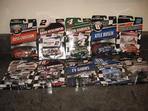 10 Stück - 2023 & 2024 1:64 Lionel verschiedene Fahrer - Bild 1 von 5