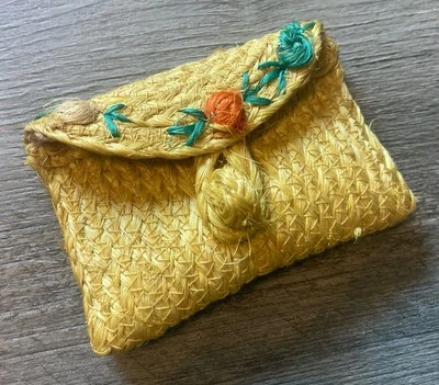 Vintage 60s 70s Pretty Woven Jute Rope Wallet Coin Purse Yellow Floral Boho - Image 1 of 4