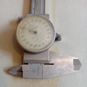 Mitutoyo 505-626-50 Dial Caliper - Picture 1 of 3
