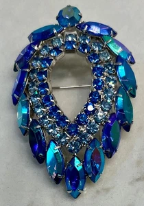 Juliana for Sarah Coventry Blue Rhinestone Statement Brooch - Picture 1 of 2