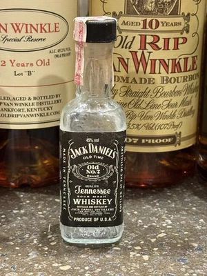 Vintage 1982 Jack Daniels TN Whiskey 90-Proof Paper Label Empty 50ml Mini Bottle - Image 1 of 4
