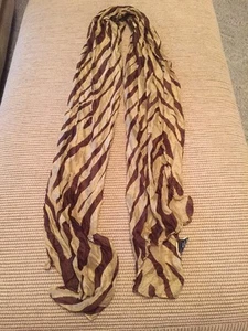 Brown Scarf With A darker Brown Curved Stripe Throughout. New - Picture 1 of 2