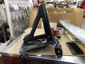 15616327 - 1981-1986 C/K and 1987-1989 R/V Models; Battery tray - Picture 1 of 11