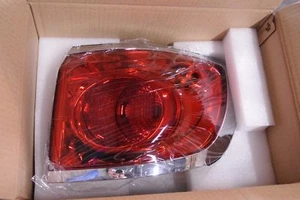 LUZ TRASERA EXTERIOR DERECHA PARA PASAJEROS BUICK ENCLAVE 2008-2012 GM2805101 - Imagen 1 de 5