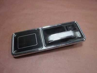 Jeep Cherokee XJ 84-96 Rear Passenger Door Handle Manual Free Ship - Image 1 of 4