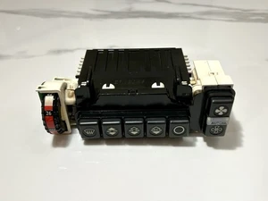 Mercedes Benz W126 C126 A\C Climate Control unit 1268300285 OEM - Picture 1 of 10