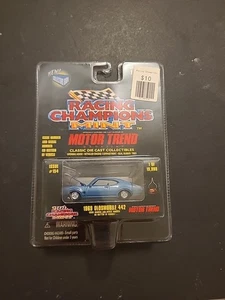 Revista Racing Champions Motor Trend #154 azul 1969 Oldsmobile 442 como nueva - Imagen 1 de 2