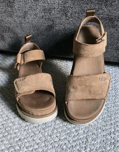 UGG Chestnut Goldenstar Damen-Plateausandalen aus Wildleder US-Größe 6,5 - Bild 1 von 8