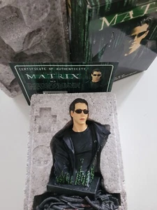 Gentle Giant Matrix Neo Mini Bust mint in box - Picture 1 of 2