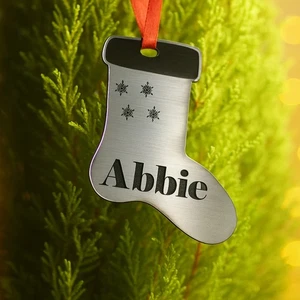 Personalisierte Christbaumkugel individuell Name Ornament Geschenk Baumschmuck Strumpf - Bild 1 von 5