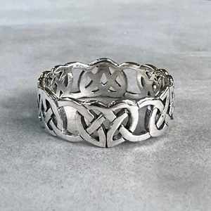 Handcrafted 925 Sterling Silver Celtic Eternal Love Celtic Knot Heart Ring - Picture 1 of 6