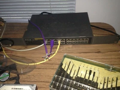 D-Link  DES (DES-1024D) 24-Ports Rack-Mountable Switch Tested, working. 10/100mb - Image 1 of 2