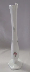 WESTMORELAND MILCHGLAS HANDBEMALT 10-1/2" KNOSPENVASE. ROSA ROSEN  - Bild 1 von 3