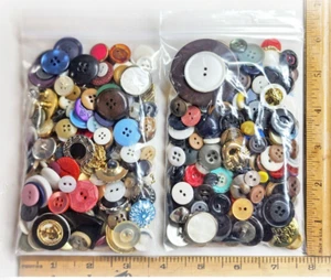 1/4 Lb Mixed Bag Lots of Vintage & New Buttons for Crafts ~ Clean & Thread Free - Picture 1 of 9