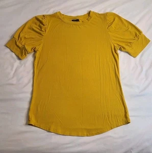 Camisa Ann Taylor Talla Mediana Manga Corta Elastizada Tejida Amarilla - Imagen 1 de 7