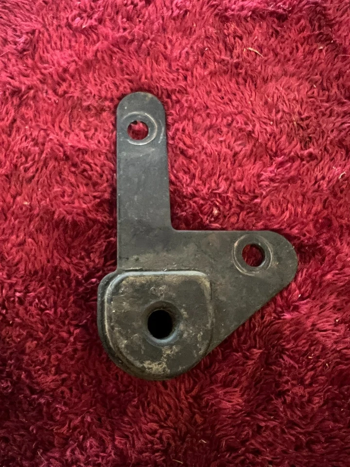 95-2003 捷豹 XJ6 XJ8 XJR VDP 后消声器 挂架 支持 — 第 1/2 张图片