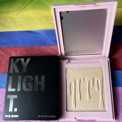 Kylie Jenner KYLIGHTER Pressed illuminating powder ICE ME OUT .34oz Full Sz NIB - Image 1 of 2