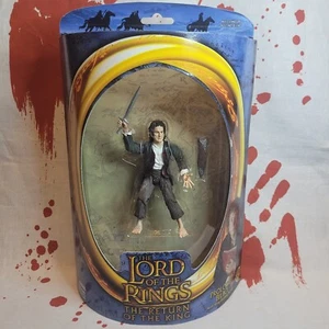LORD OF THE RINGS ACTION FIGURE 'BILBO BAGGINS STING' TOYBIZ - Picture 1 of 3