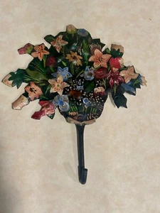 Gancho llavero vintage de metal pintado a mano flores florales z9 - Imagen 1 de 1