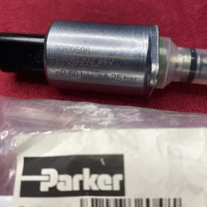 3769596 Proportional Pilot ValvePS25- 24v Hydraulic Coil - Picture 1 of 7
