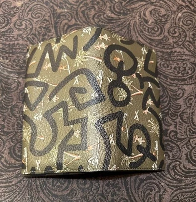 Универсальный чехол для телефона с принтом Coach Keith Haring Green Hula Dance F67627 - Изображение 1 из 3