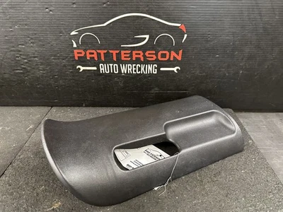 07-10 SATURN SKY REPOSABRAZOS DELANTERO NEGRO CONSOLA CENTRAL OEM ID 25811080 Foto 1 de 4