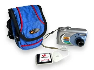 Nikon Coolpix e2000 Vintage Digital Camera & CF Card, Case, Tested & Working - Picture 1 of 24