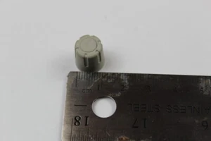 Agilent Knob Small Item no. 043 - Picture 1 of 3