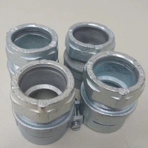 4 nuevos conectores de conducto de metal para garganta apretada de 1,5" caja abierta - Imagen 1 de 4