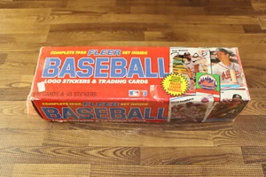 1988 MLB Baseball Fleer Box Set 660 Cards & 45 stickers - Picture 1 of 6