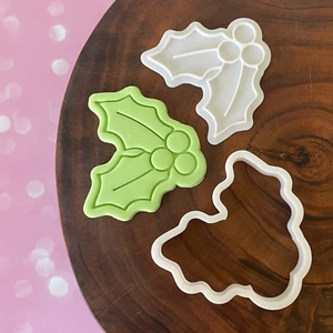 Christmas Holly Cookie Cutter and fondant embosser stamp, DIY sugar cookies - Picture 1 of 2