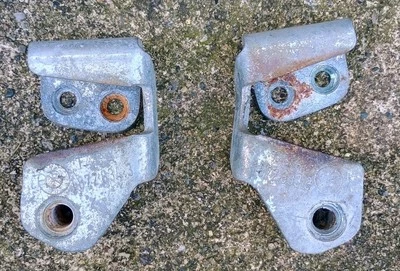 Cierre de placas de golpeador de puerta BMW E24 635csi 633csi M6 M1 E28 E12 E21 E3 E9 E10 Foto 1 de 2