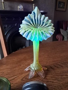 Stourbridge 'Jack-in-the-Pulpit' Striped Vaseline Glass Vase c1890 (8 7/8") - Picture 1 of 7