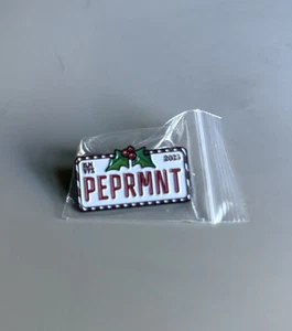 ILM VFX Crew Pin, Eddie Murphy CANDY CANE LANE Xmas Movie (2023) - Picture 1 of 6