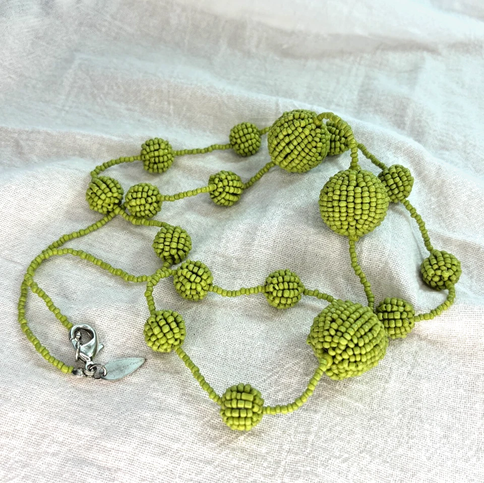 COLLAR DE CUENTAS DE VIDRIO GRUESO AVALAYA DE AGUA FRÍA ARROYO 34" DE LARGO Foto 1 de 1