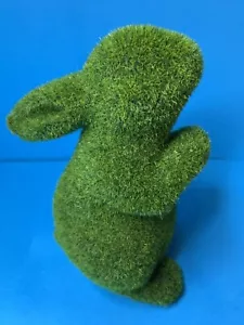 GREEN FAUX MOSS EASTER SPRING BUNNY RABBIT FIGURE STATUE 6" DECOR NEW - Picture 1 of 3